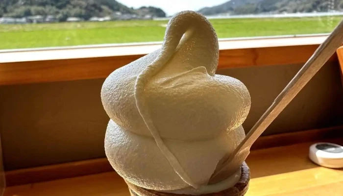 糸島食堂ほもり -  アイスクリームコーン - 糸島市