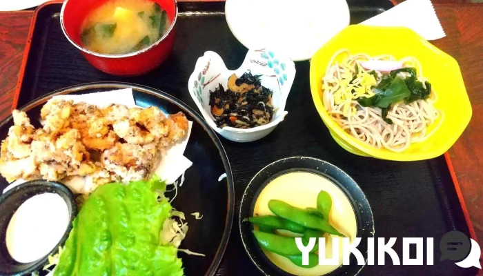 絹川 -  麺 - 延岡市