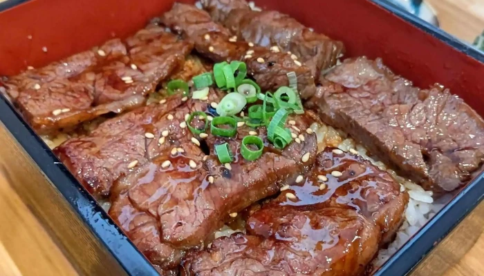 肉ダイニングよしやま -  住所 - 姫路市