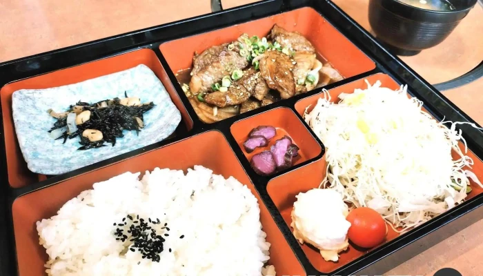 肉処 倉 寝屋川店 -  弁当 - 寝屋川市