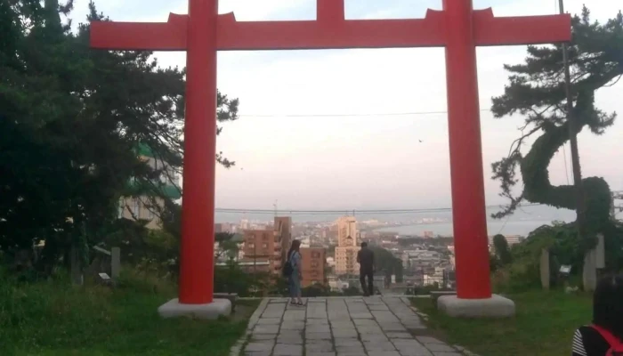 遊膳炙家 沙羅の月 -  函館護国神社 - 函館市
