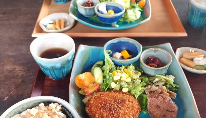 陶知庵 碧いうつわと田舎料理 -  Instagram - 益子町