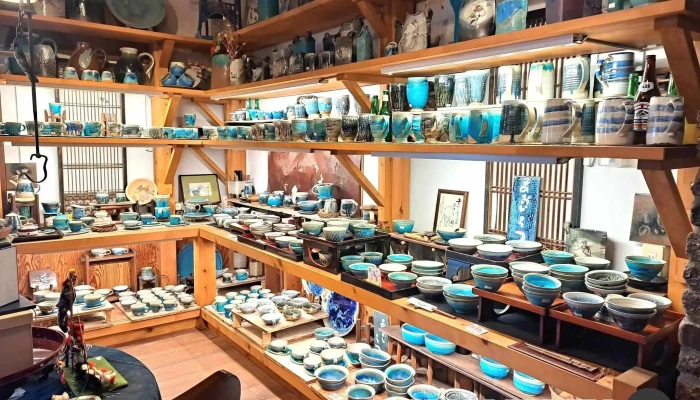 陶知庵 碧いうつわと田舎料理 -  雰囲気 - 益子町