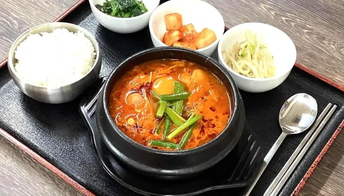 韓国料理 明洞 -  スープ - 姫路市