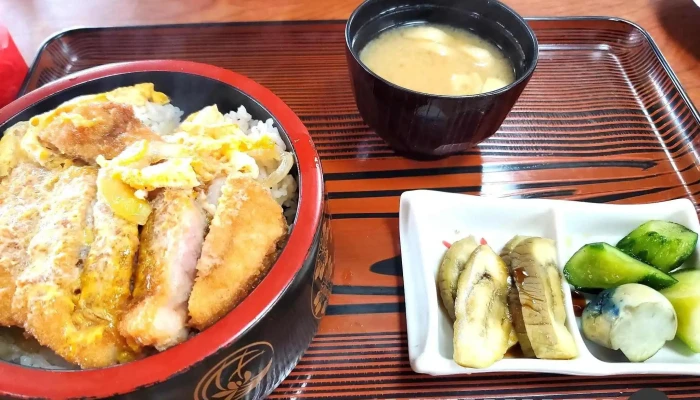食事処 八千代 -  カツ丼 - 南陽市
