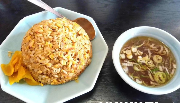 食堂 くいしん坊 -  焼き飯 - 柏崎市
