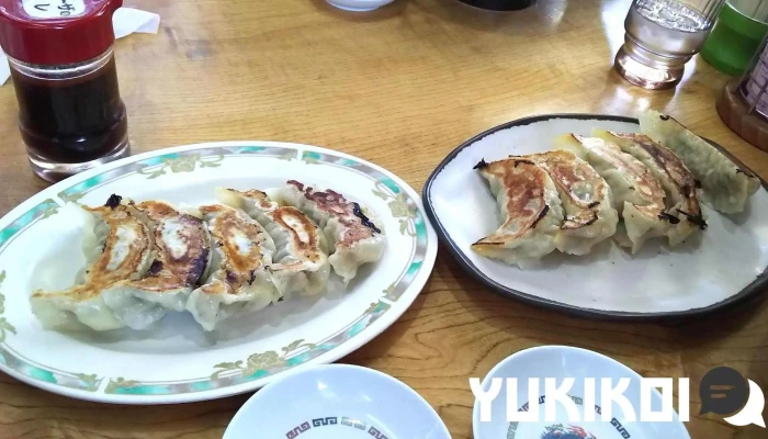 食堂 くいしん坊 -  餃子 - 柏崎市