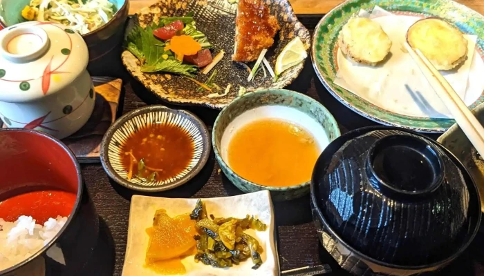 食彩酒房たきびたきび庵 動画 - 東村山市