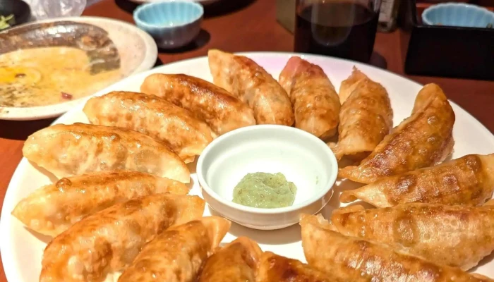 高知藁焼き 屋台餃子 土佐宿毛マーケット -  ウェブサイト - さいたま市