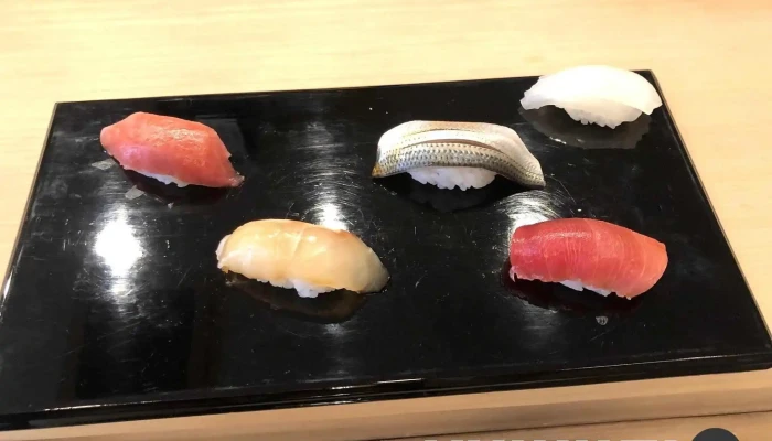 鮨楽さかえや -  料理飲み物 - 寝屋川市