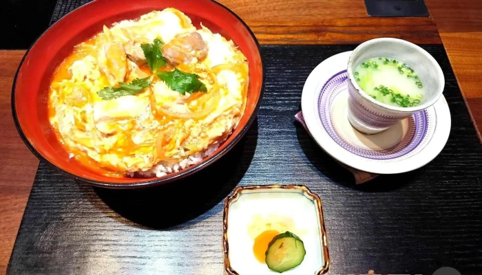 鶏料理 万中 -  親子丼 - 糸島市